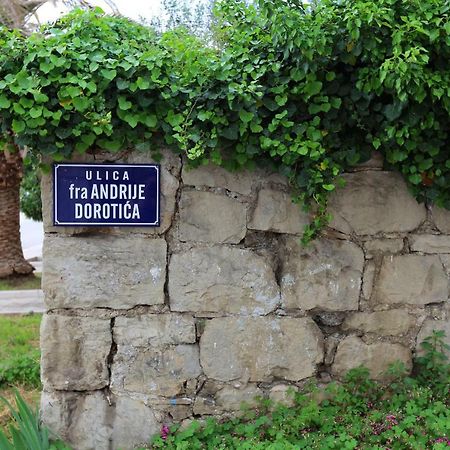 Apartman Vrsalovic Sumartin Buitenkant foto