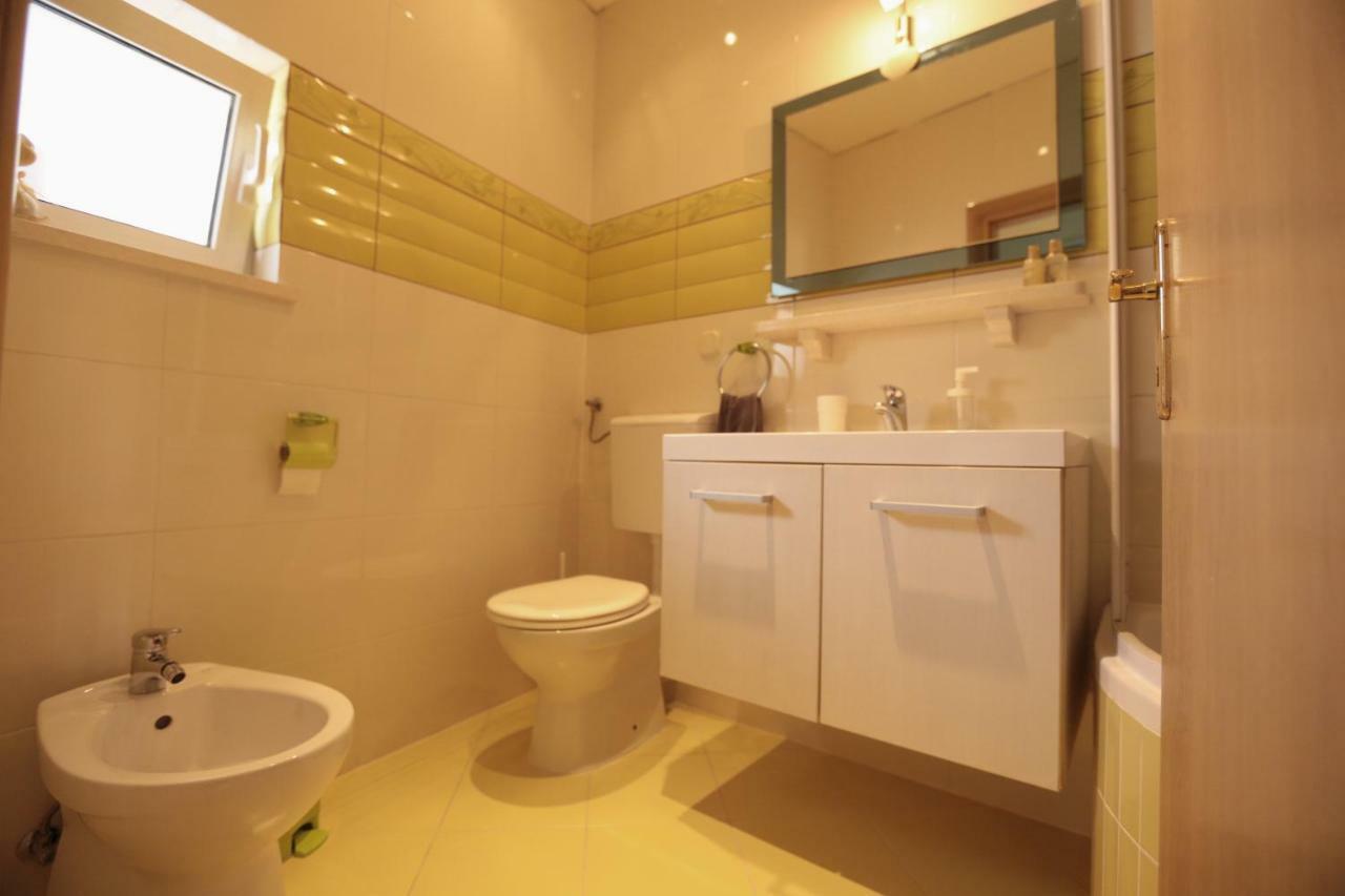 Apartman Vrsalovic Sumartin Buitenkant foto