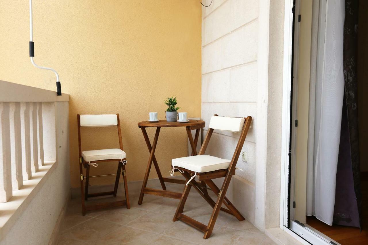 Apartman Vrsalovic Sumartin Buitenkant foto